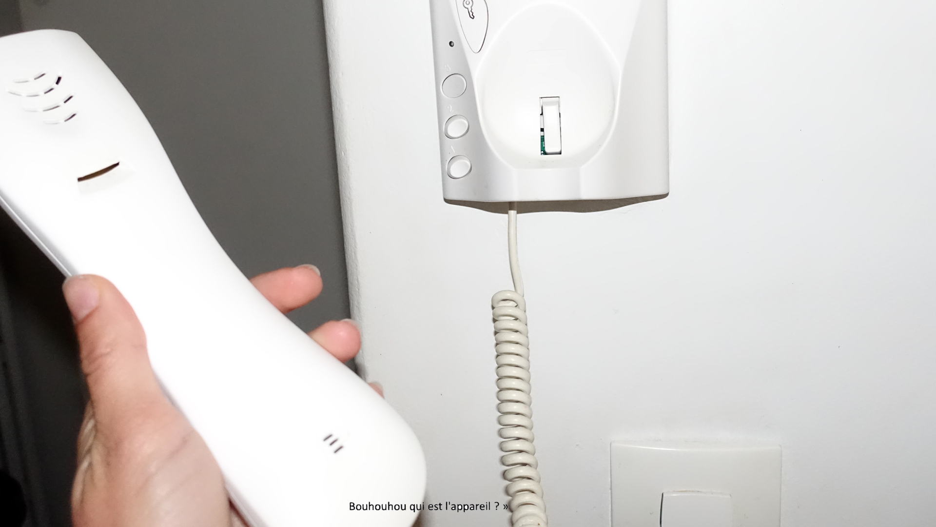 Anna Sougy _ Key hole video